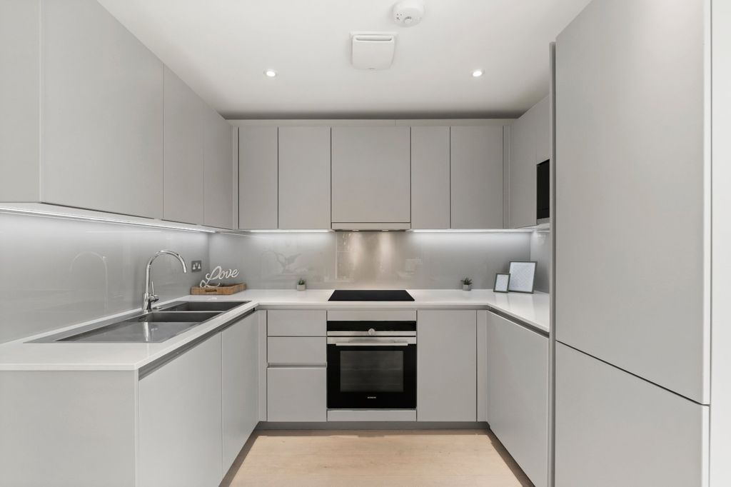 Property photo 2 of 13 Kitchen