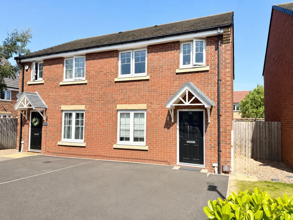 Property photo 1 of 10 External