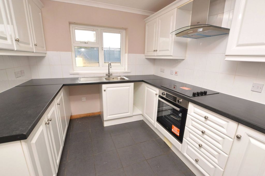 Property photo 3 of 11 Picture No. 06