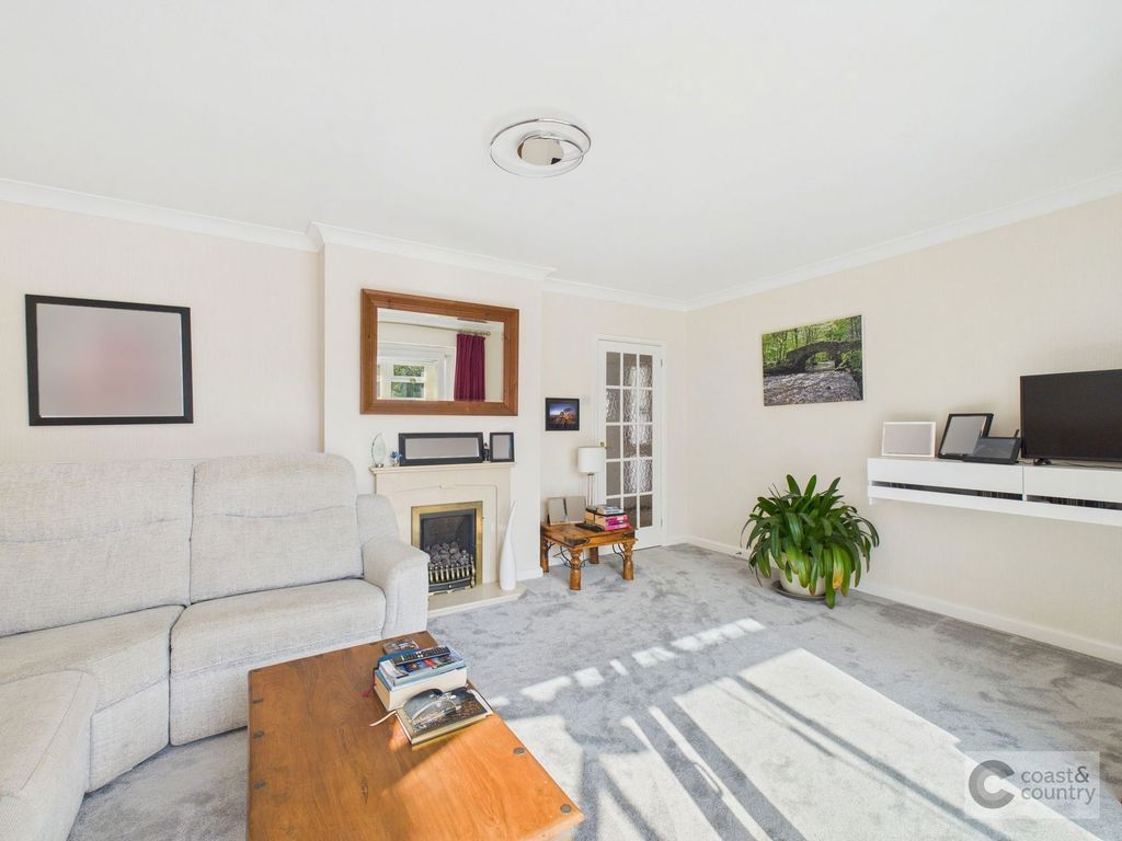 Property photo 3 of 35