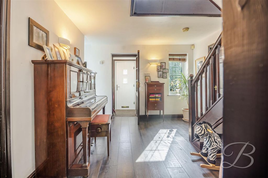 Property photo 3 of 46 Ccltd-12.Jpg