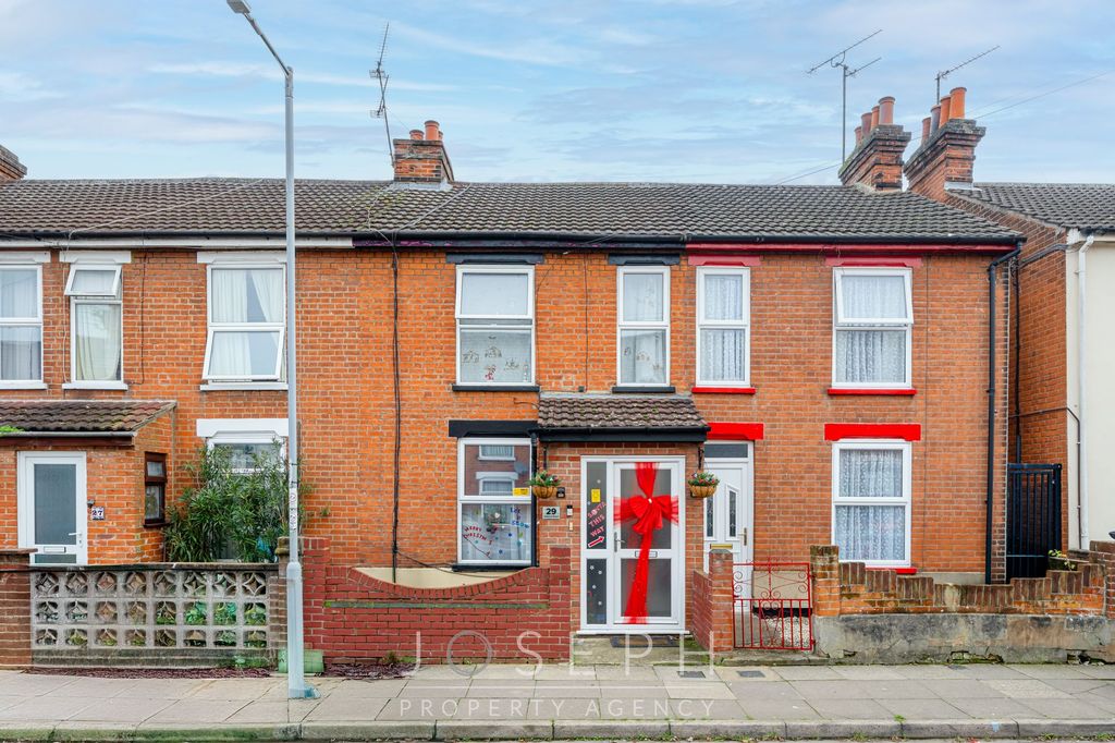 Property photo 1 of 13