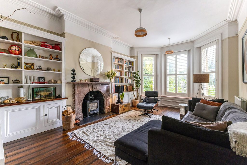 Property photo 3 of 24 Drawing Room