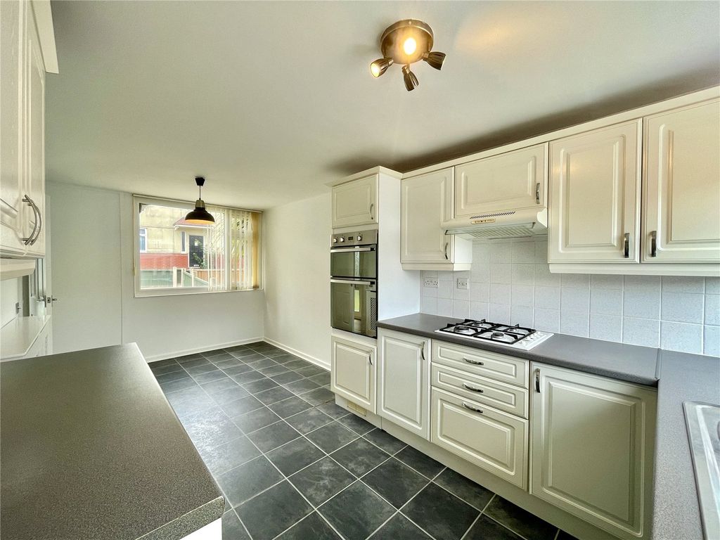 Property photo 3 of 11 Picture No. 10