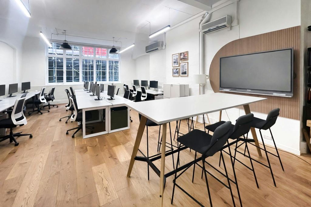 Property photo 2 of 12 First Floor