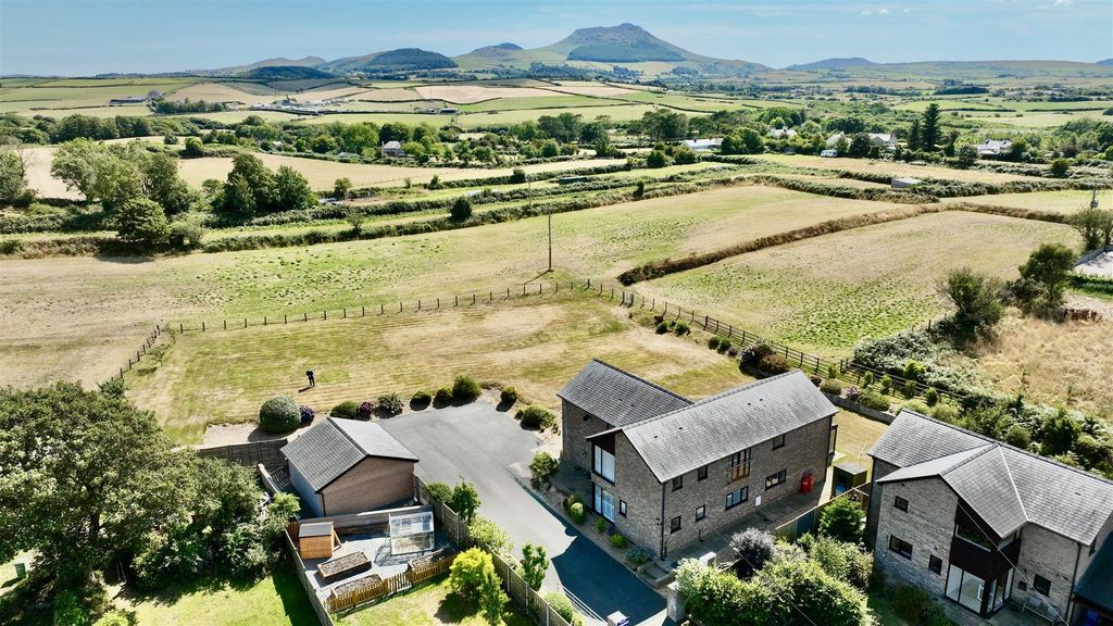 Property photo 3 of 40 Dji_Fly_20260718_141710_809_1786350080164_Photo.Jp