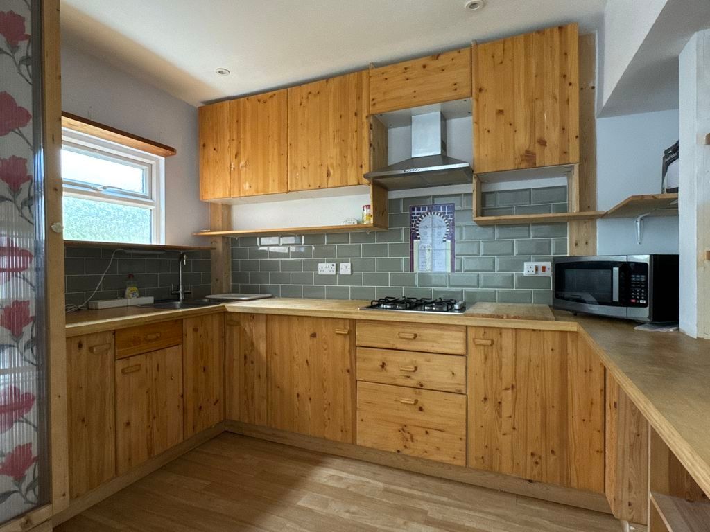 Property photo 2 of 12 Photo 6