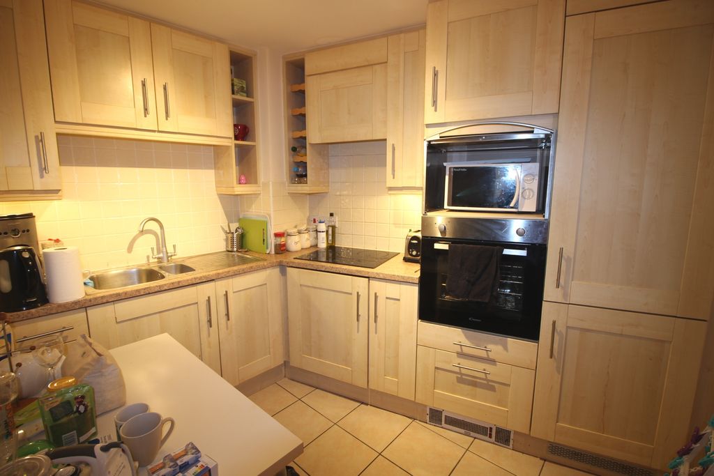 Property photo 3 of 5