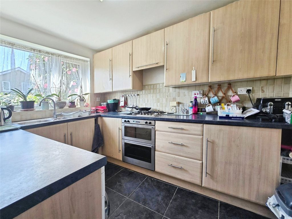 Property photo 2 of 14 Picture No. 08