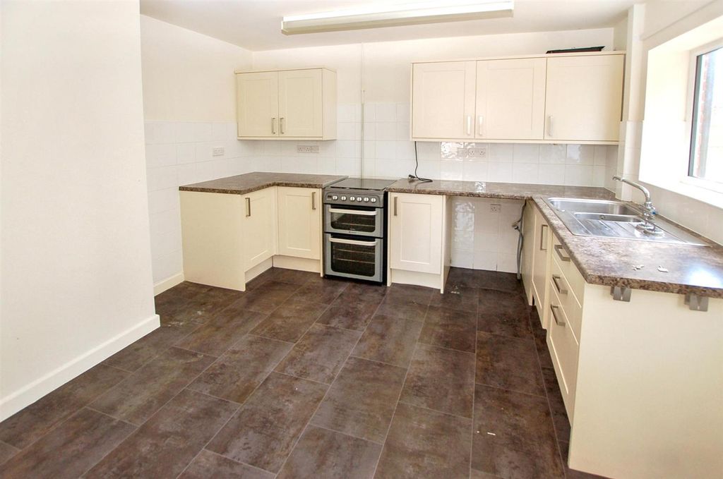 Property photo 3 of 10 Dsc_0335 (1).Jpg