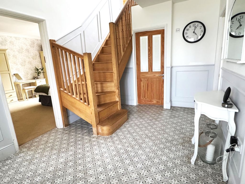 Property photo 2 of 26 Hallway