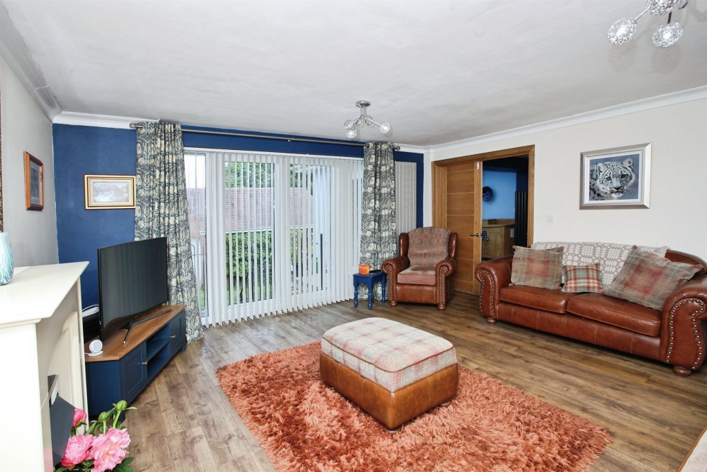 Property photo 3 of 33