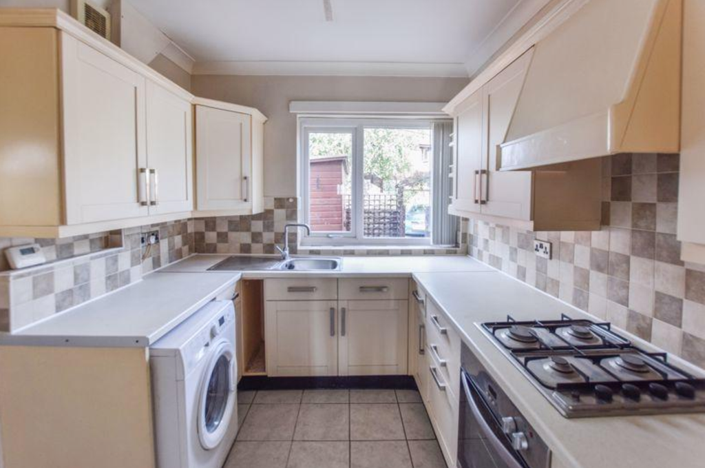 Property photo 2 of 12