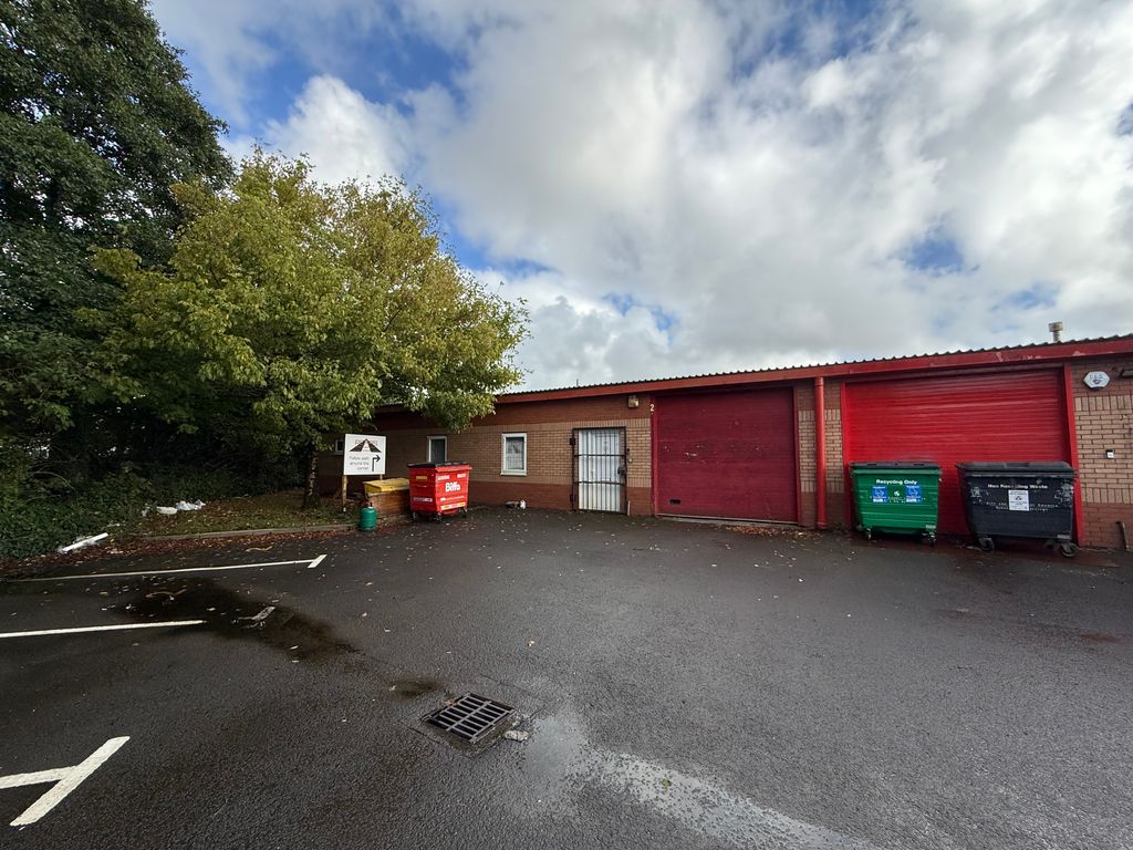 Property photo 3 of 9