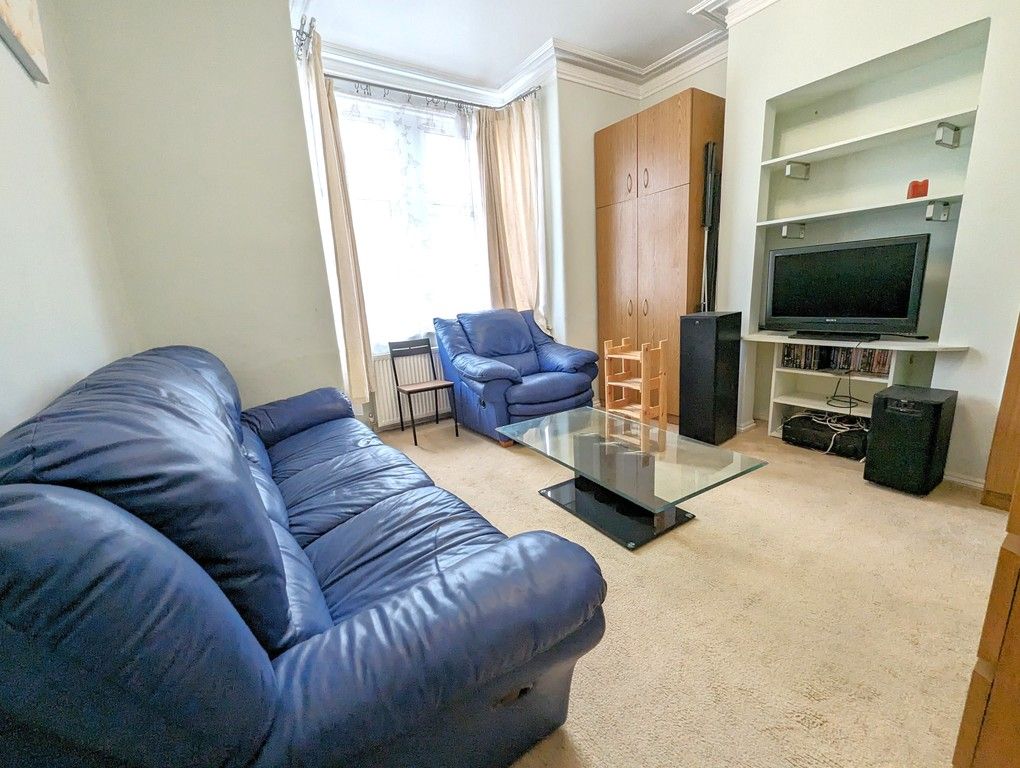 Property photo 1 of 9