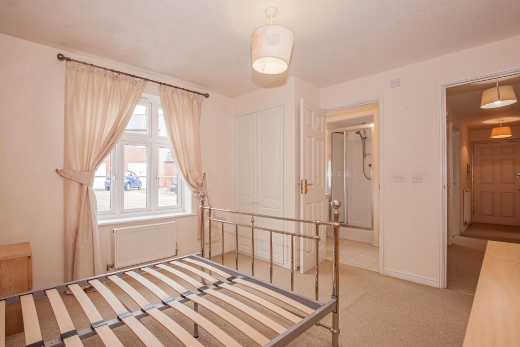 Property photo 2 of 9 140956
