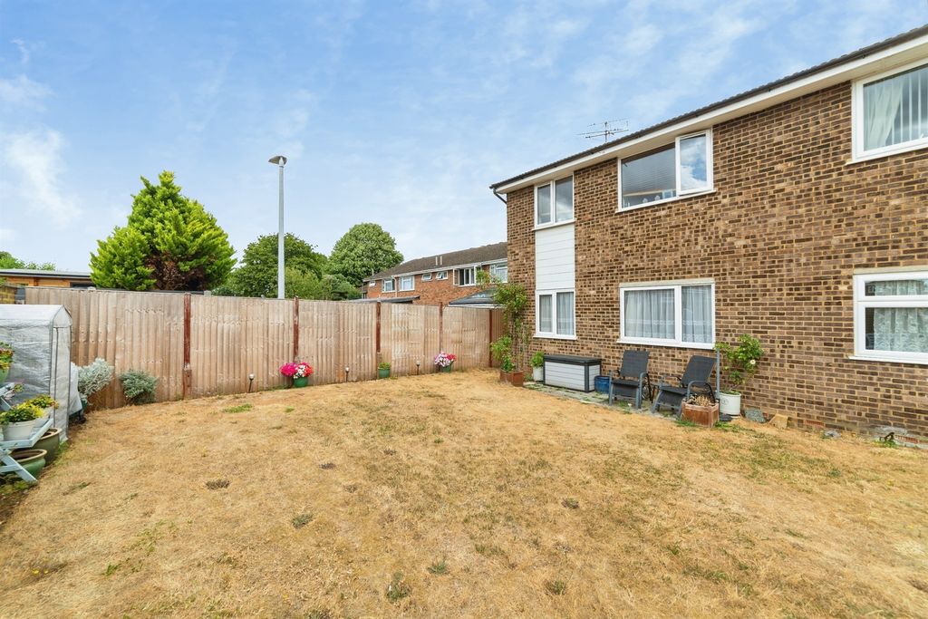Property photo 2 of 16
