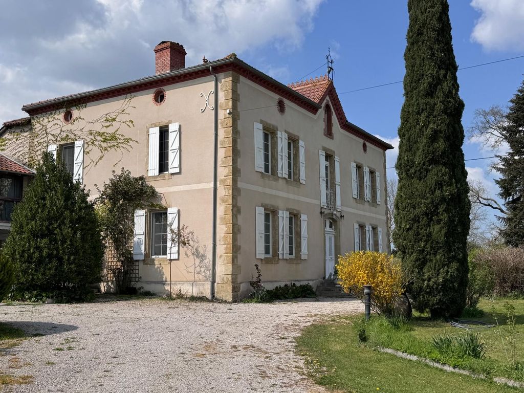 Property photo 1 of 50