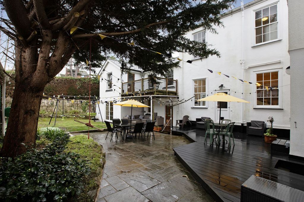 Property photo 2 of 28 Photo 2