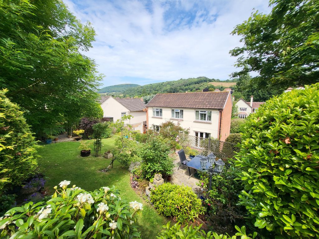 Property photo 3 of 14