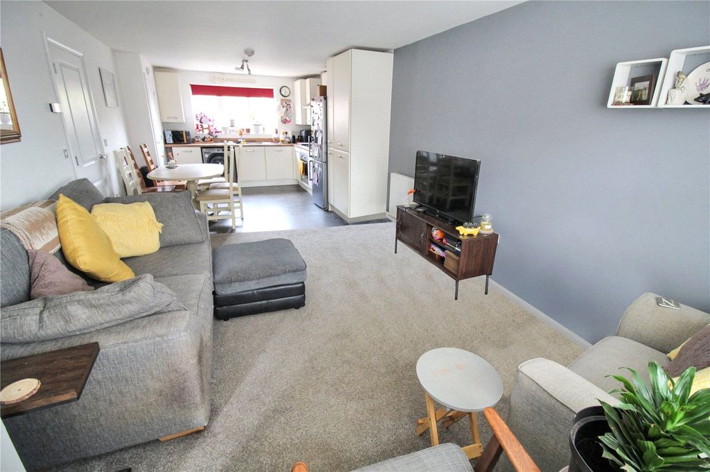 Property photo 2 of 11 Picture No. 01