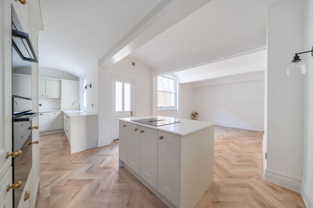 Property photo 3 of 26 1440673-11-69d632244ce29.Jpg