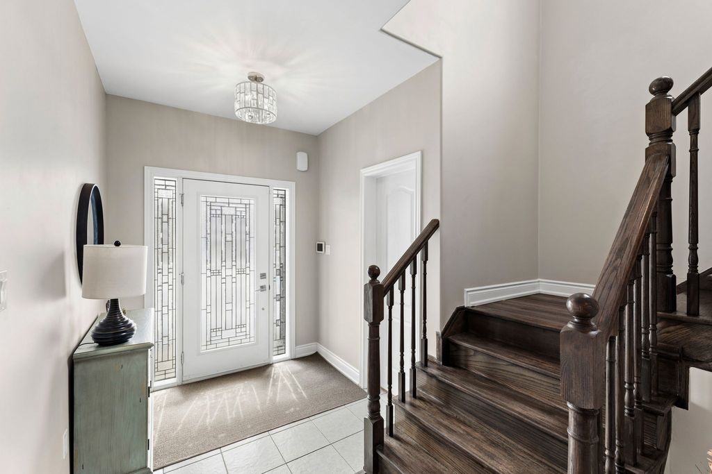 Property photo 3 of 49