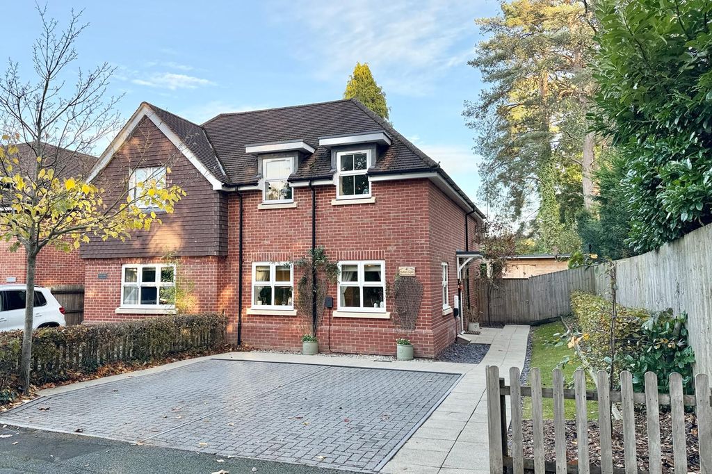 Property photo 2 of 21 Gallery