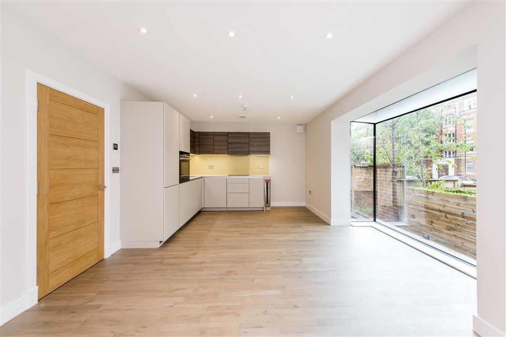 Property photo 1 of 7 1 (Main)