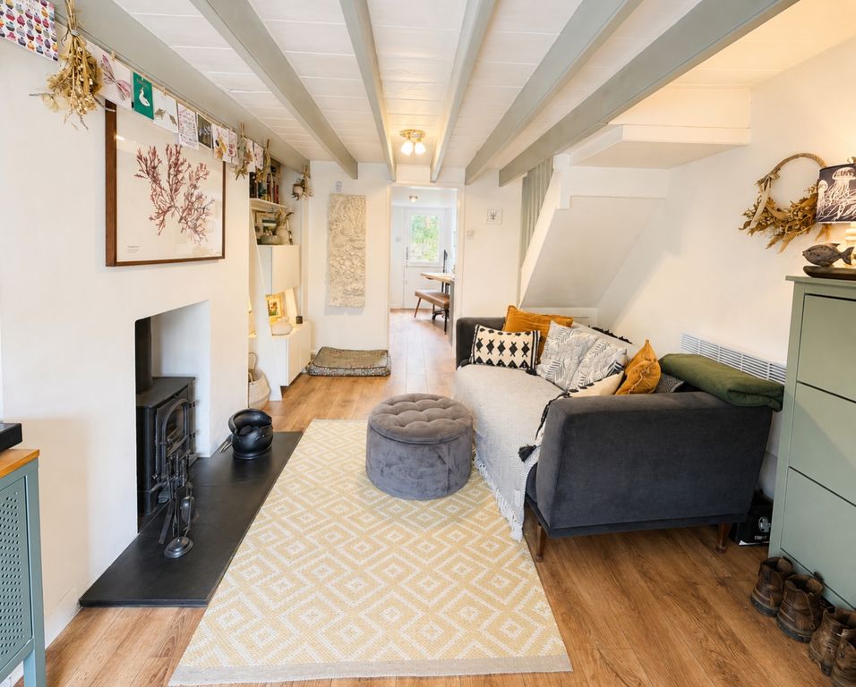 Property photo 3 of 12 08E0Df0A-F31E-4d0A-8Ec3-6813276784c2