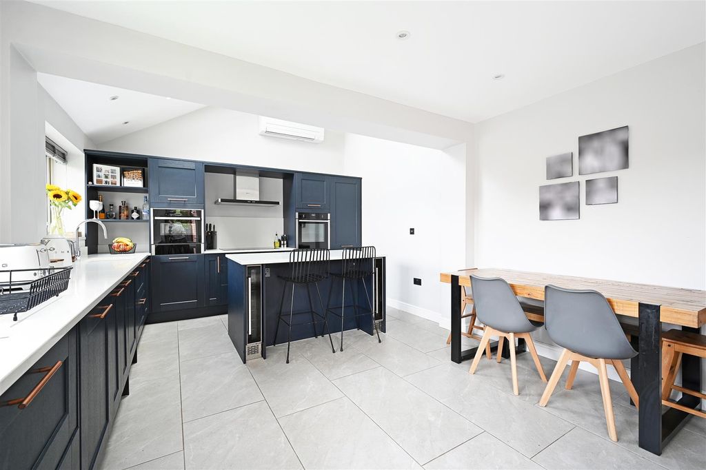 Property photo 2 of 27 Dsc_8588.Jpg