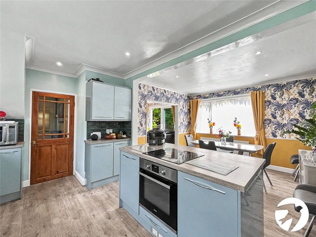 Property photo 3 of 22 Picture No. 07