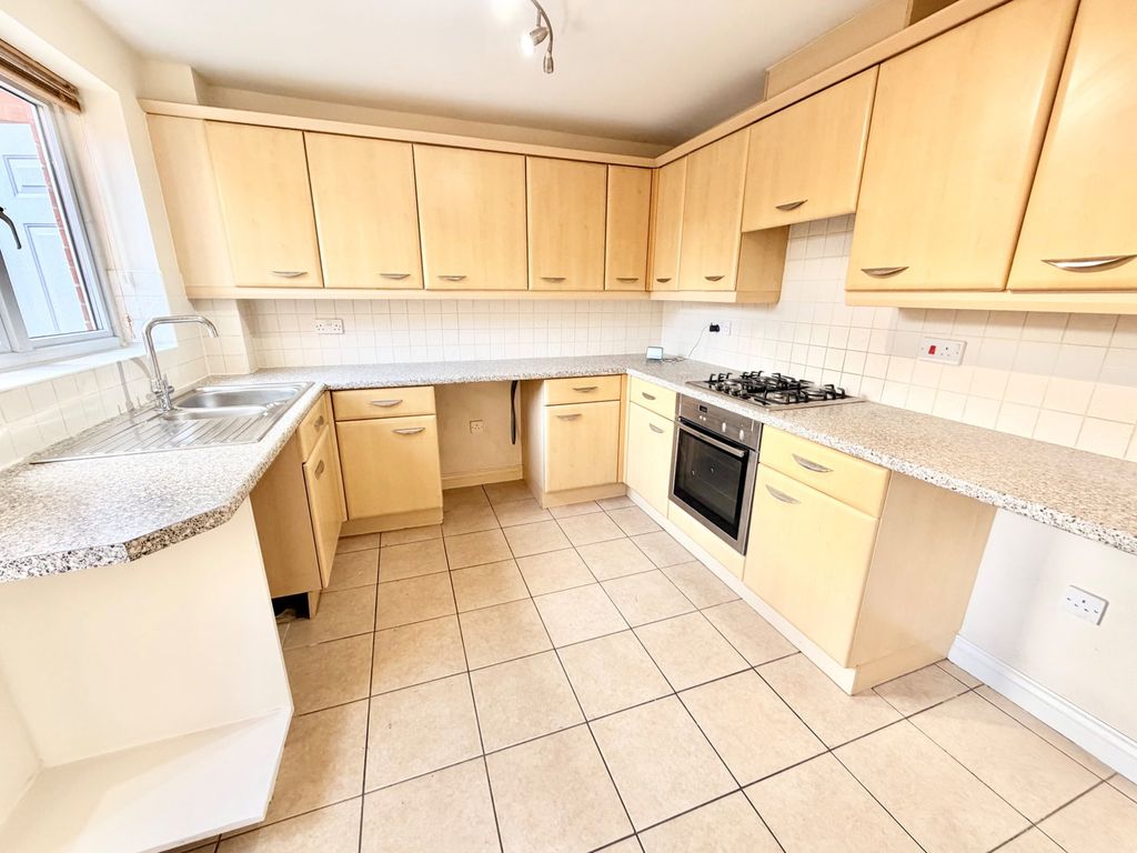 Property photo 3 of 22