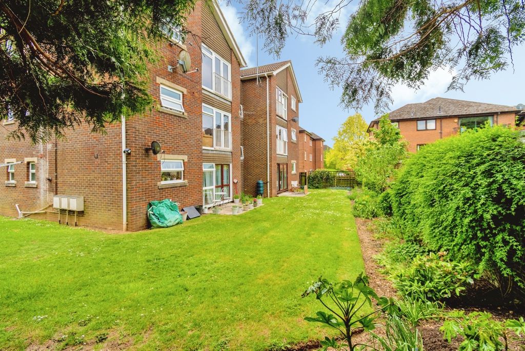 Property photo 1 of 8 Pbox-Img.Jpg