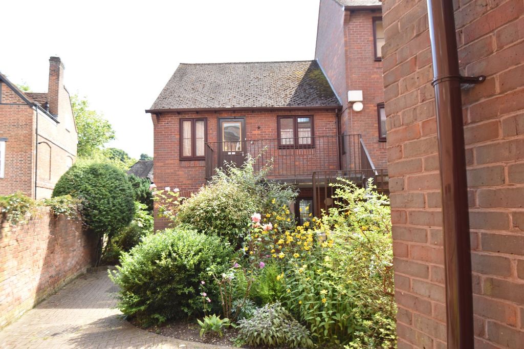 Property photo 1 of 14 Front