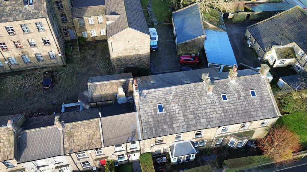 Property photo 3 of 25 External