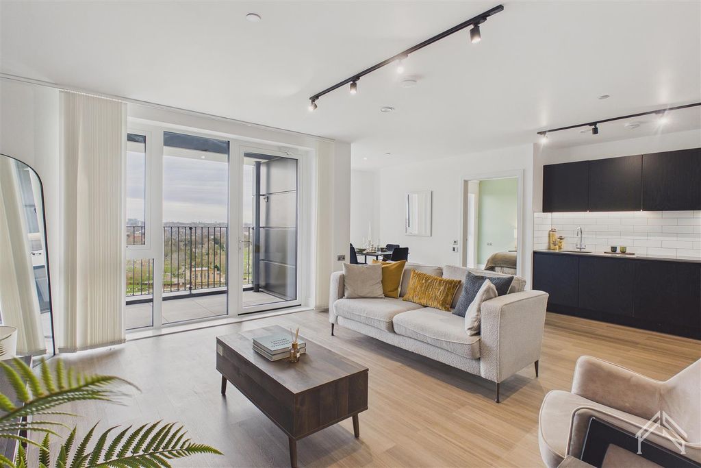 Property photo 2 of 14 2.Jpg