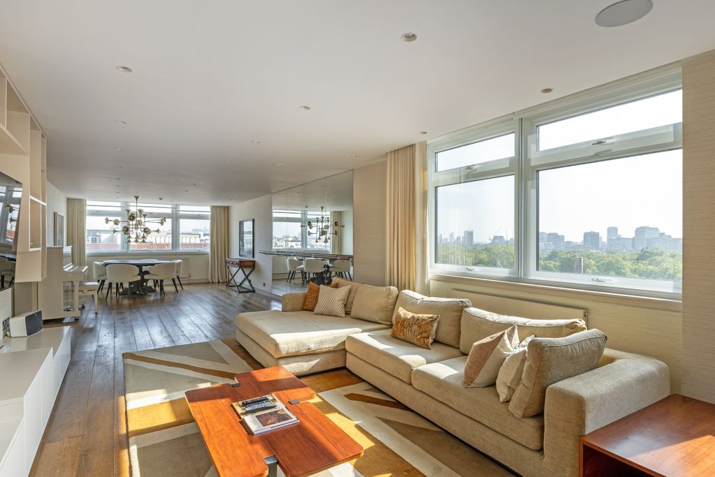 Property photo 1 of 16 Reception Room