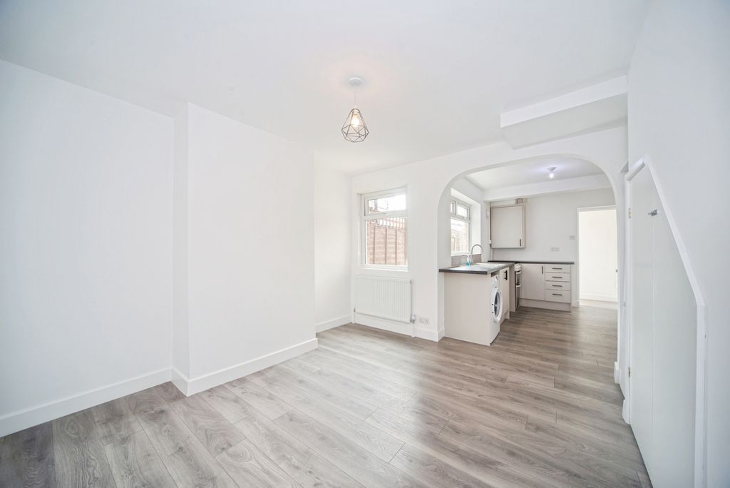 Property photo 2 of 19 Pbox-Img.Jpgpbox-Img