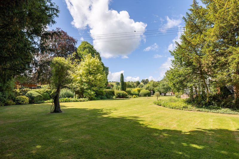 Property photo 3 of 52 Photo 59