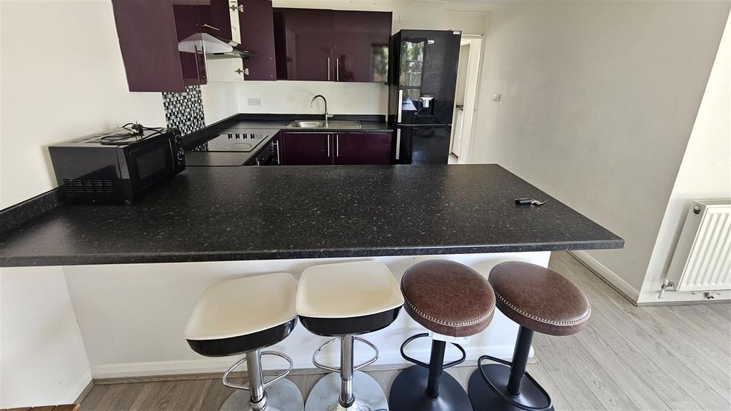 Property photo 1 of 10 Main Picture