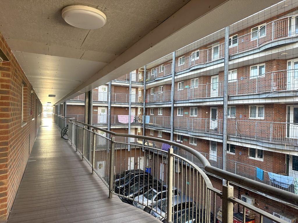 1 Nancy Road PO1, 2 bed flat for sale, £120,000 | PrimeLocation