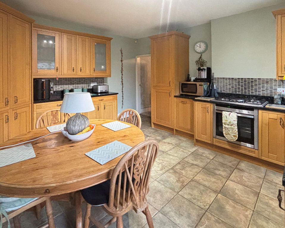 Property photo 2 of 19 Photo 5