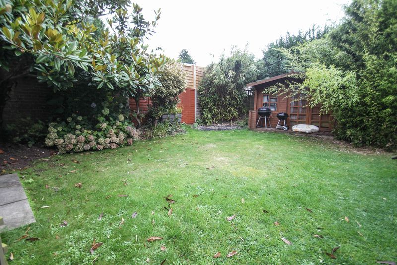 Property photo 3 of 9 Photo 2