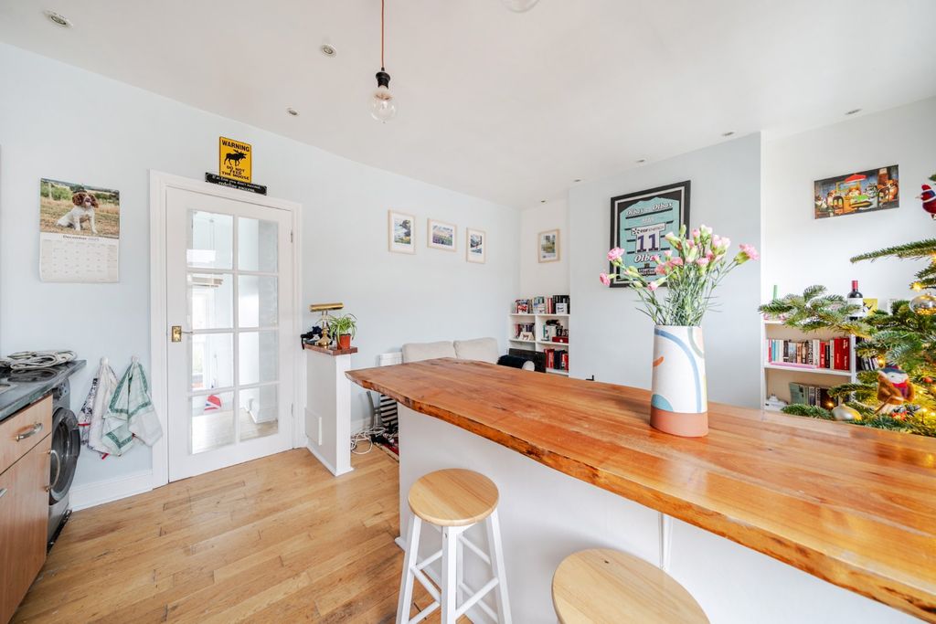 Property photo 3 of 13 Picture No. 01