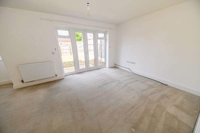 Property photo 3 of 16 Photo 8