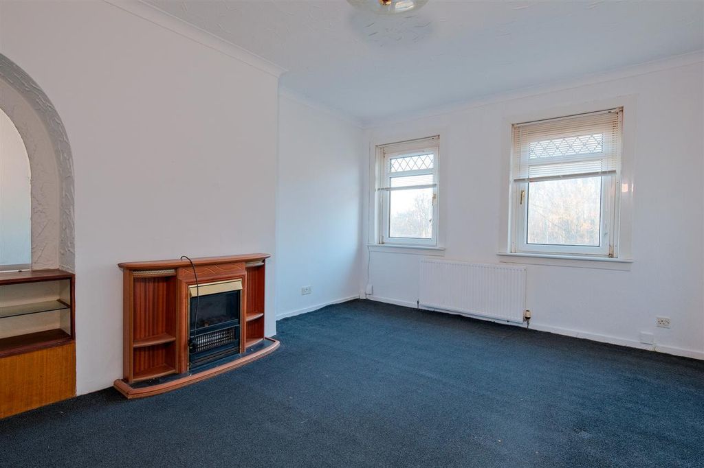 Property photo 2 of 14 Lounge