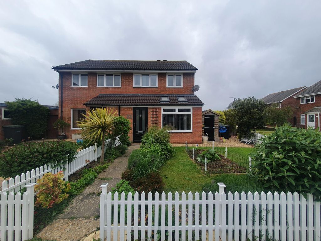 Property photo 1 of 11 Front