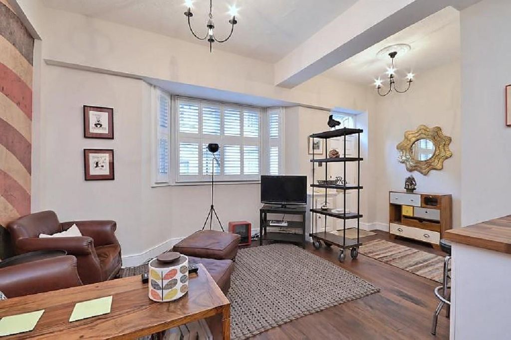 Property photo 1 of 9 Main (Main)