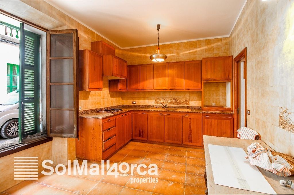 Property photo 3 of 10